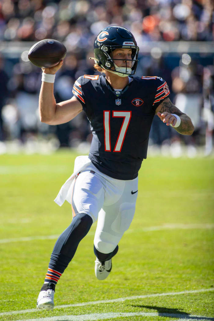 Tyson Bagent le dio a los Chicago Bears su segundo triunfo de la temporada y el primero en el Soldier Field